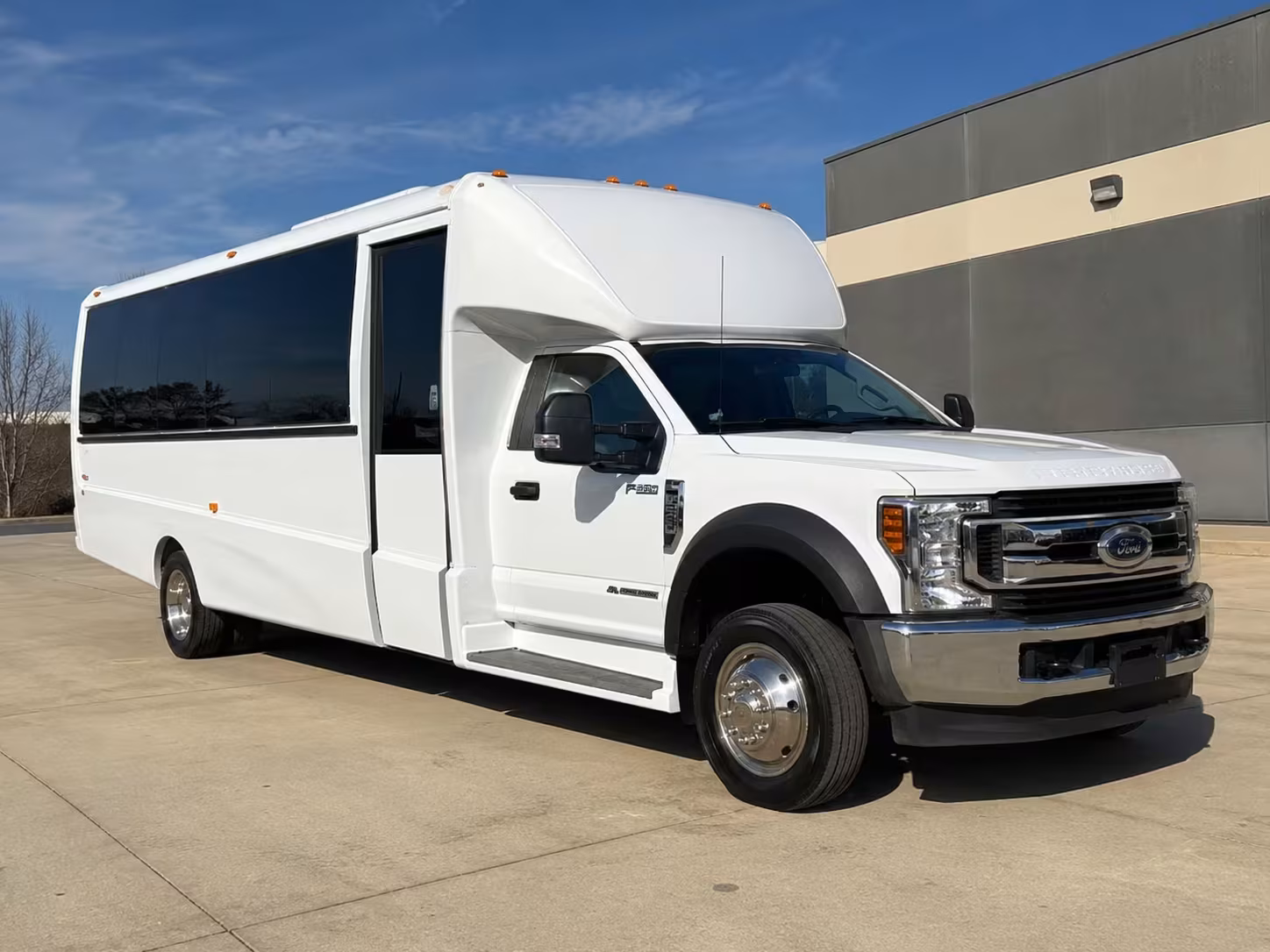 minibus rentals for bridal party transportation in roanoke virginia