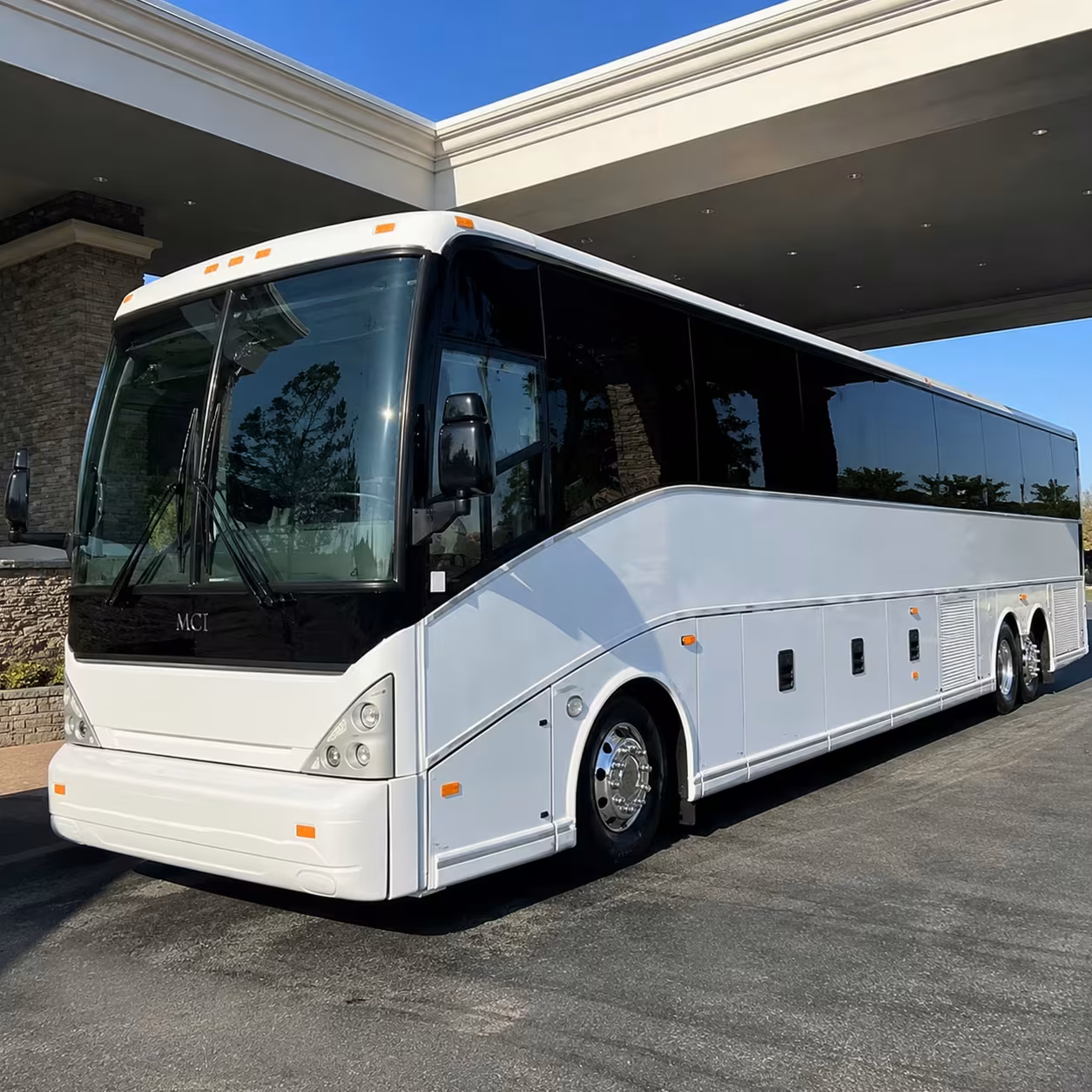 roanoke construction site and worksite bus rentals