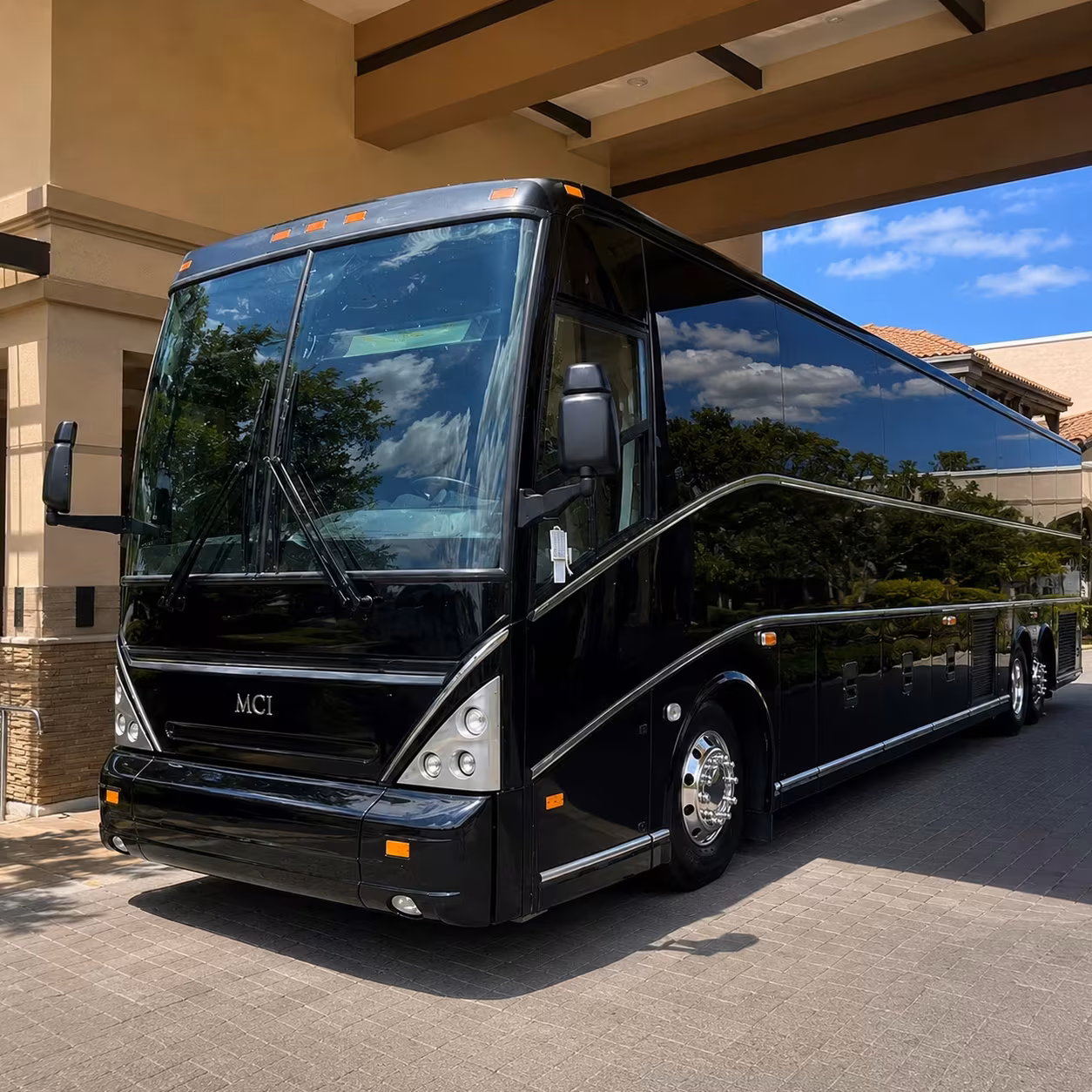 roanoke wedding shuttle buses for valley and mountain venues
