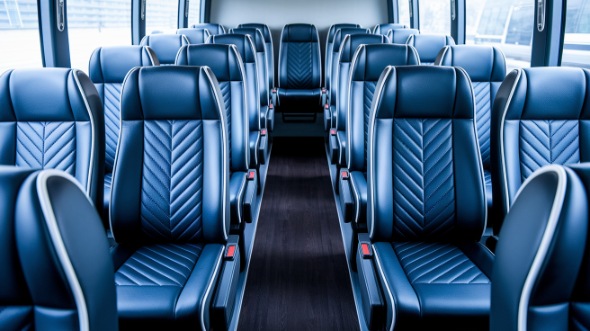 roanoke 15 passenger minibus rental